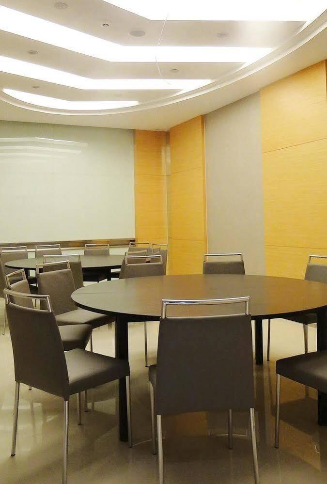 Jinjiang Inn Sanya Jiefang Road Tax Free Shopping Center מראה חיצוני תמונה